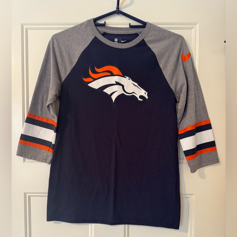 Nike Navy and Gray Broncos Raglan Shirt youth small